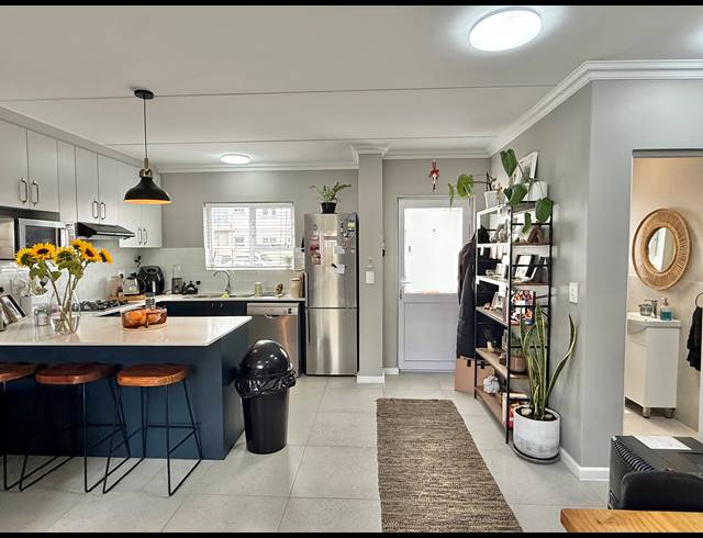3 BEDROOM SECTIONAL TITLE SOLD IN SUNNINGDALE
